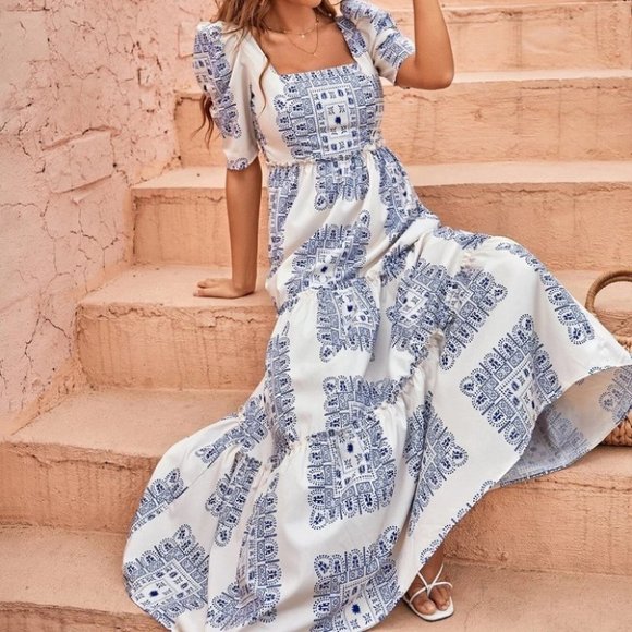 Square Neckline Maxi Dress - Picture 3 of 9